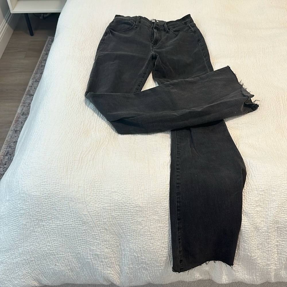Frame Le High Flare jeans in faded black size 27 only worn once